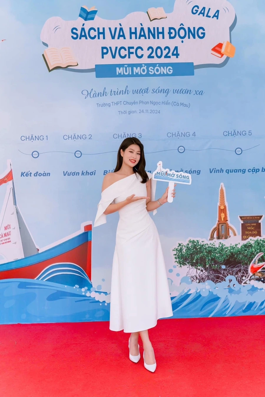Thiên Ân ảnh luôn nhận được sự yêu mến nhờ vào vẻ đẹp hoàn hảo và sự duyên dáng.