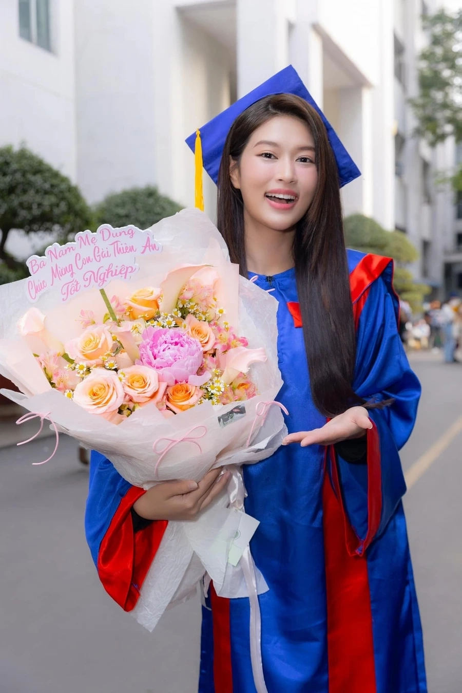 Ảnh Hoa hậu Thiên Ân là những bức ảnh đầy nghệ thuật, phản ánh vẻ đẹp nội tâm và ngoại hình.