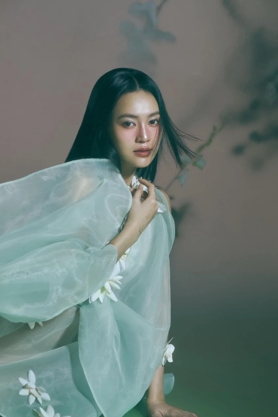 Ninh Dương Lan Ngọc hình xăm là một nét cá tính nổi bật mà cô yêu thích.