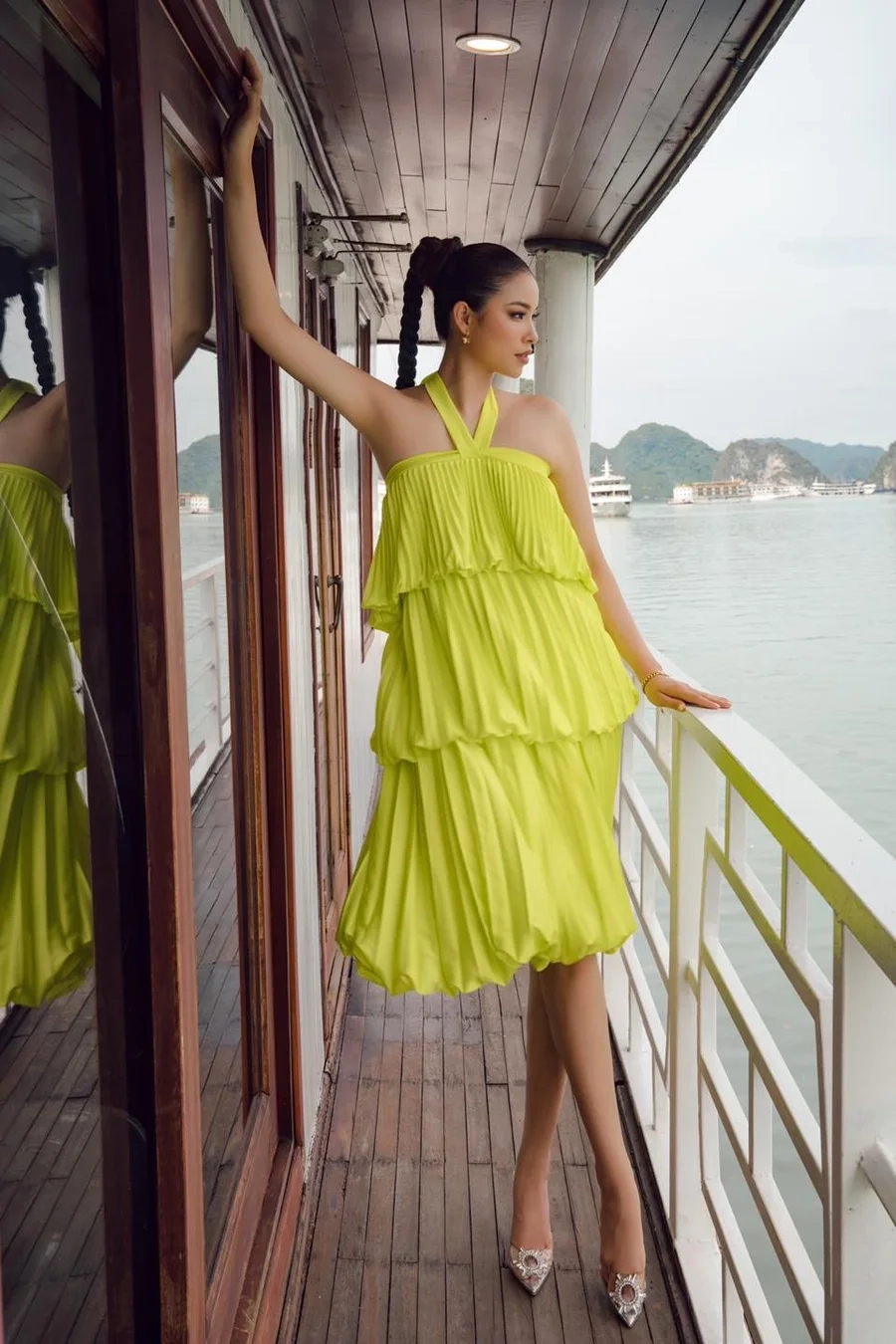 Tiểu sử Hoa hậu Phạm Hương là câu chuyện đầy cảm hứng về nghị lực và thành công.