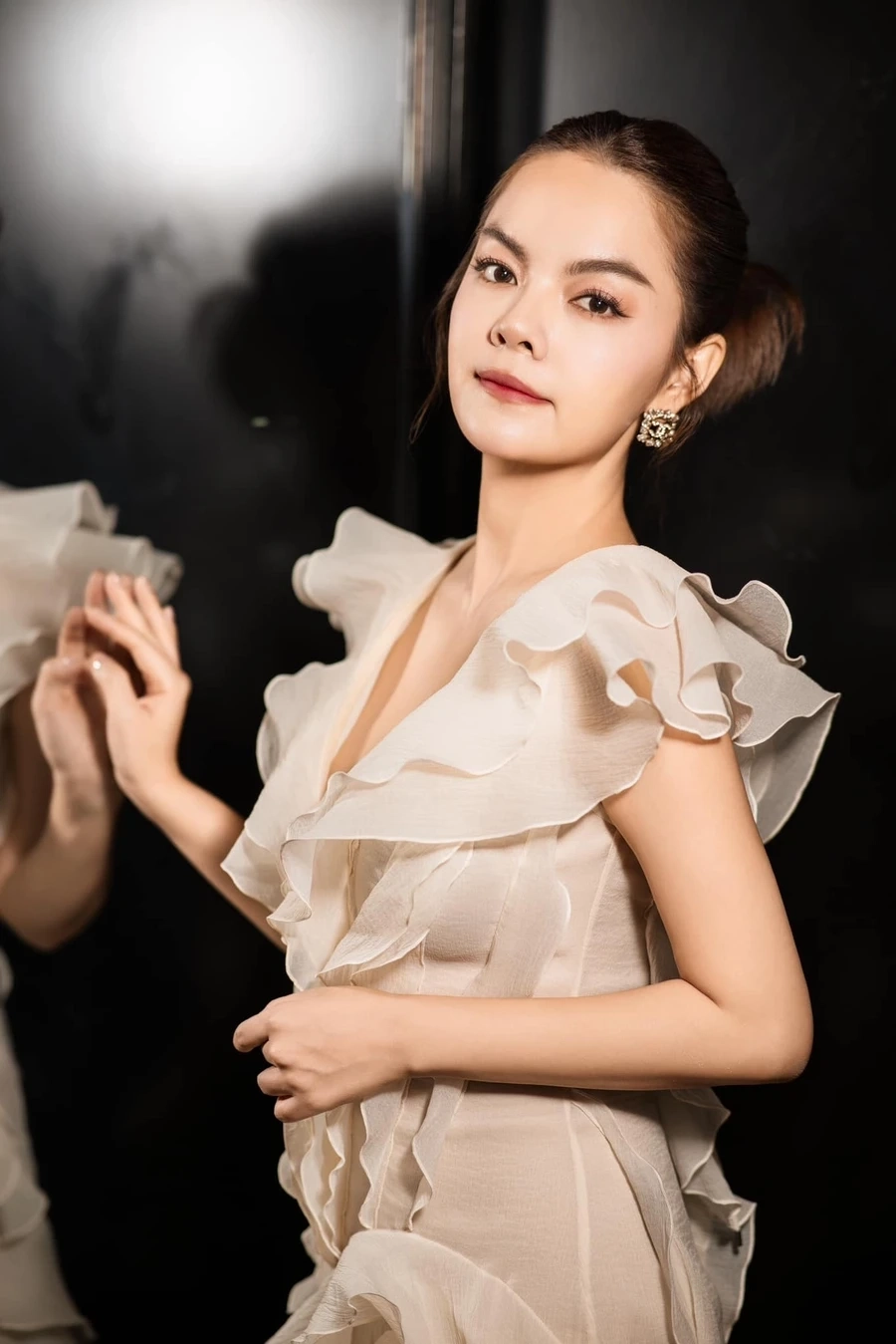 Phạm Quỳnh Anh bài hát luôn khiến người nghe nhớ mãi với giai điệu dễ đi vào lòng người.