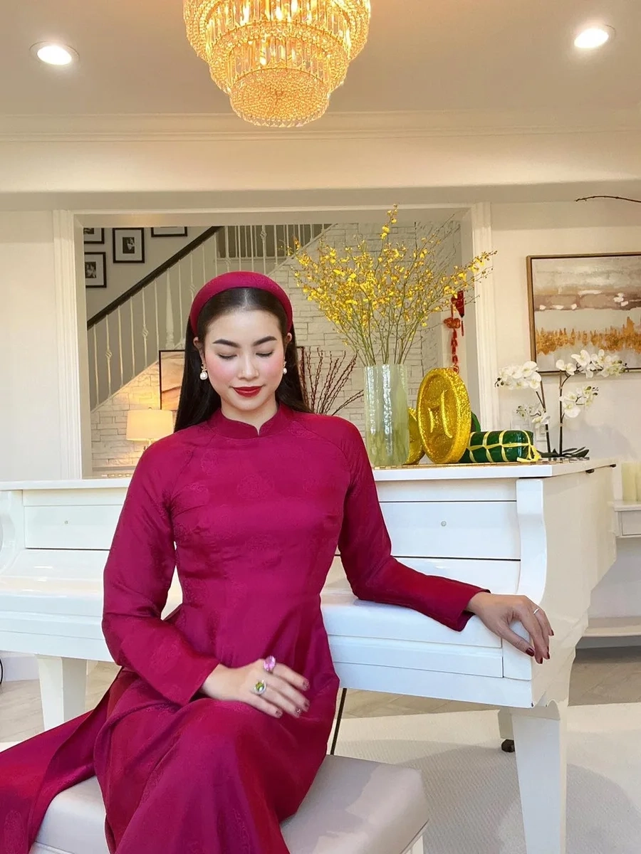 Hoa hậu Hoàn vũ 2015 Phạm Hương là minh chứng cho tài năng và sắc đẹp tuyệt vời.