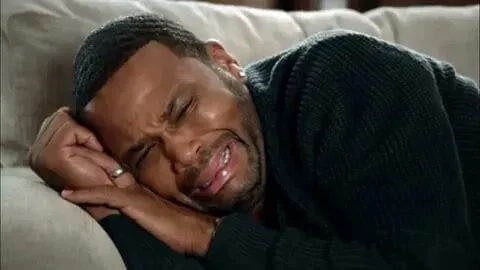 Pedro pascal crying meme với biểu cảm siêu hài không thể bỏ qua
