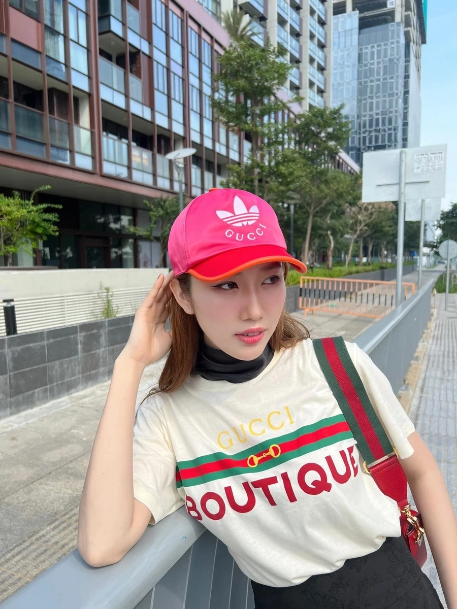 Thúy Ngân hoa hậu luôn nhận được sự yêu mến nhờ vẻ đẹp nổi bật và tài năng xuất sắc.
