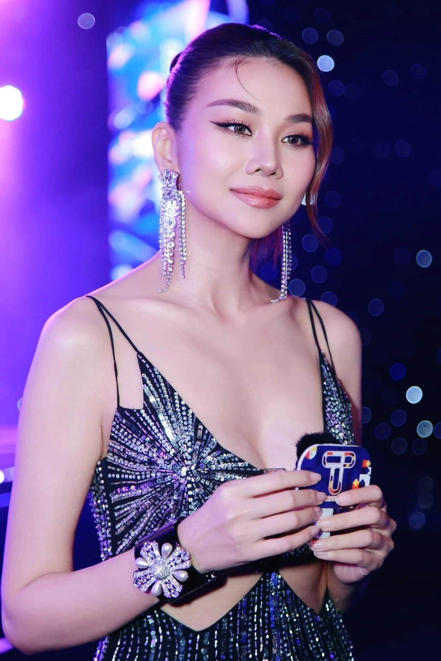 Hồ Ngọc Hà Thanh Hằng là cặp đôi nghệ sĩ quyền lực, được yêu thích trên mọi sân khấu.