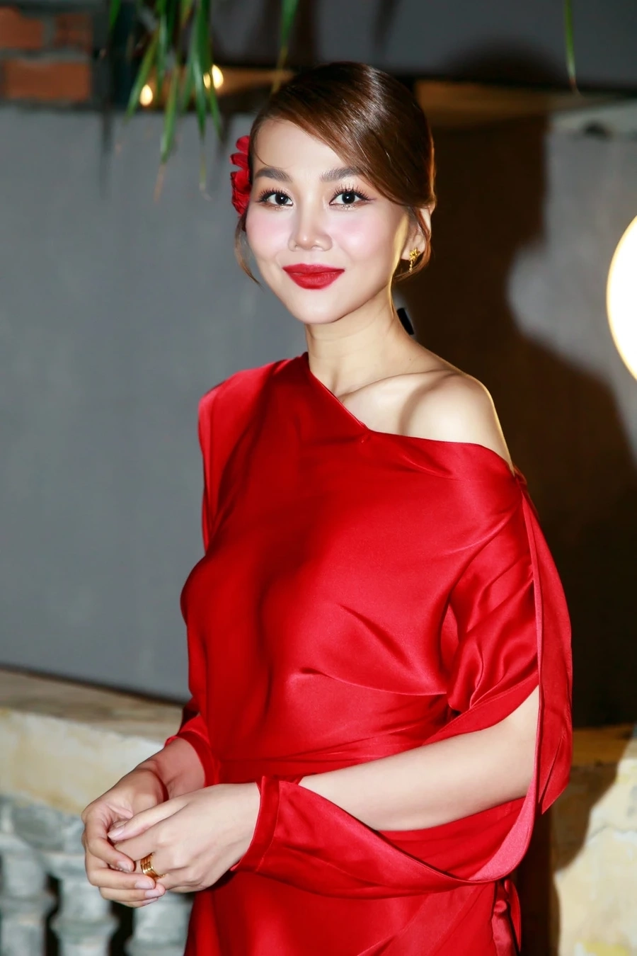 Hồ Ngọc Hà và Thanh Hằng luôn thu hút sự chú ý của công chúng với những màn kết hợp xuất sắc.