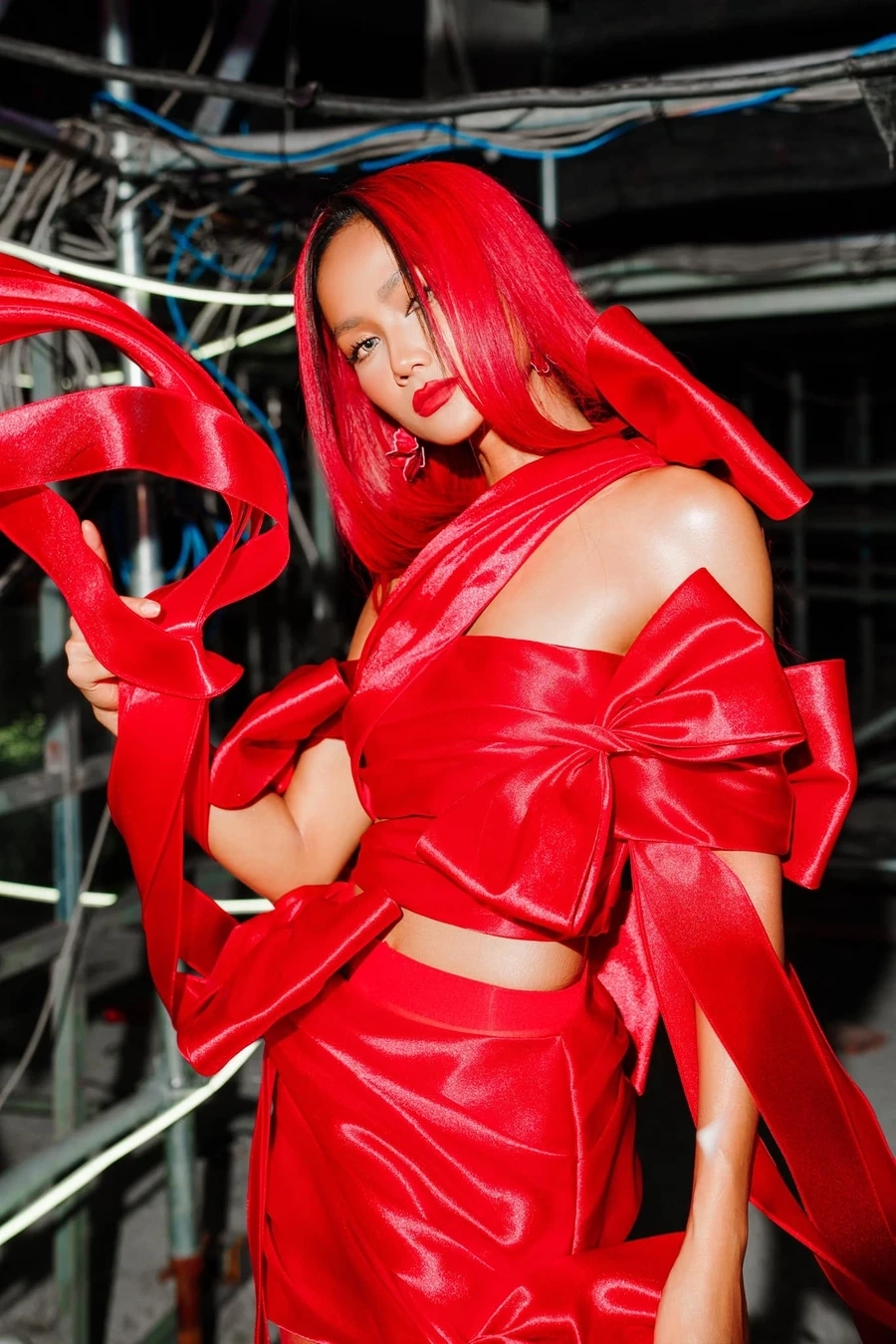 Vương miện Miss Universe 2018 là biểu tượng cho sự chiến thắng của niềm tin.