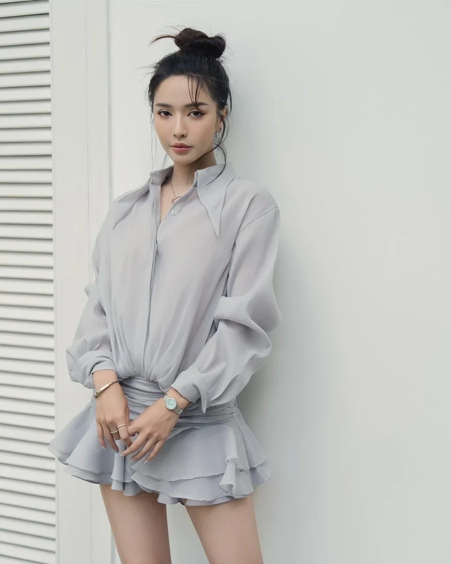 Bích Phương Bùa Yêu đã thành công lớn với giai điệu bắt tai và ca từ sâu sắc.