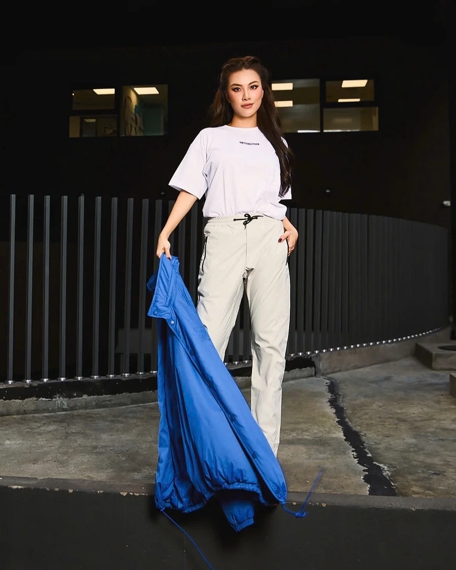 Á hậu Kim Duyên là ai là câu hỏi được nhiều người hâm mộ sắc đẹp đặt ra.