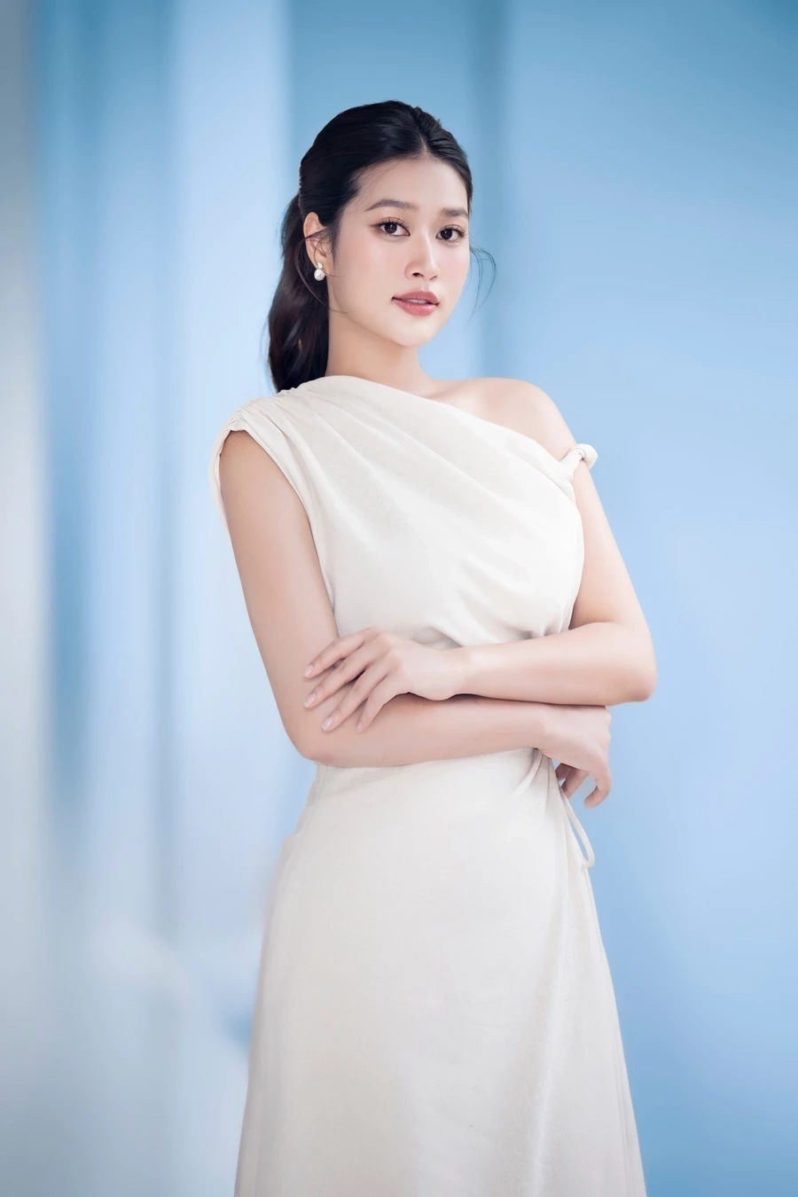 Thiên Ân trình diễn áo tắm mang đến những bước đi tự tin và đầy thu hút trên sân khấu.