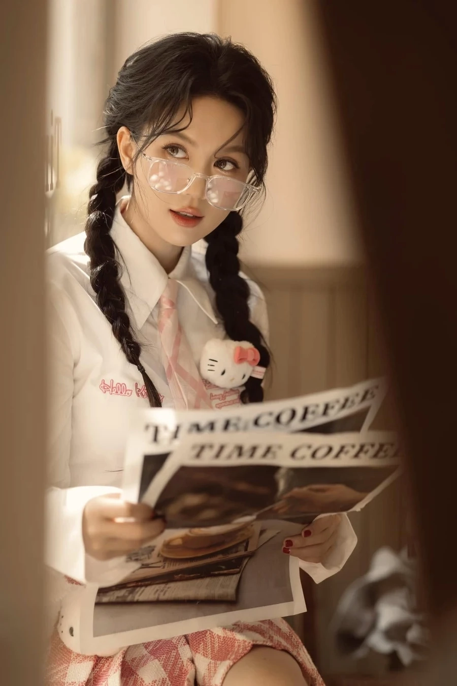 Ngọc Trinh nội y siêu nhỏ làm nổi bật sự tinh tế và quyến rũ.