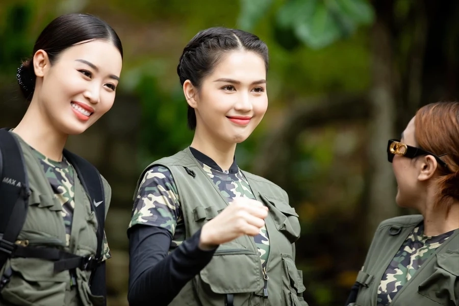 Nội y Ngọc Trinh là biểu tượng thời trang đầy táo bạo.