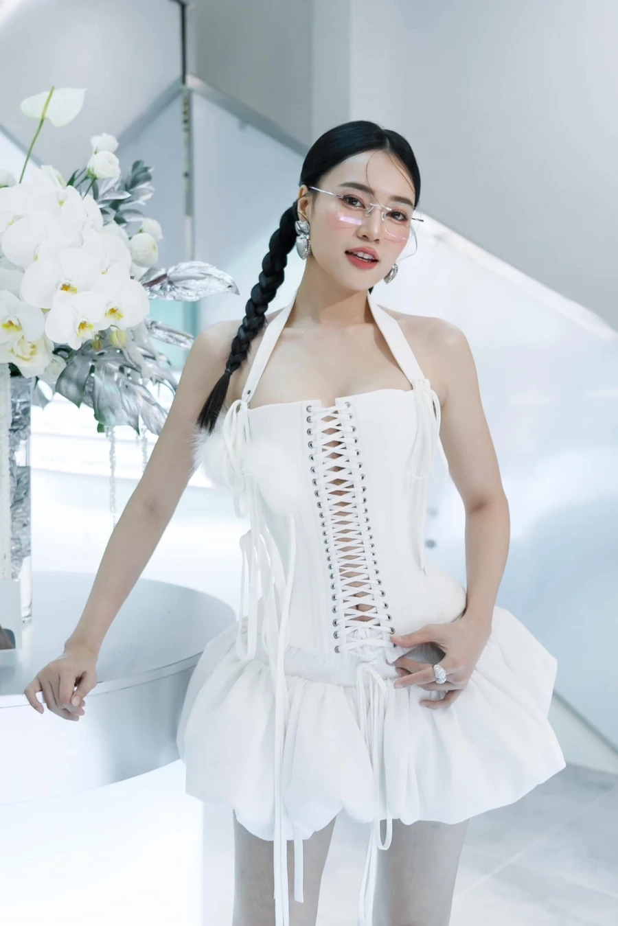 Ảnh Ninh Dương Lan Ngọc luôn đẹp rạng ngời, thể hiện vẻ ngoài tươi trẻ và duyên dáng.