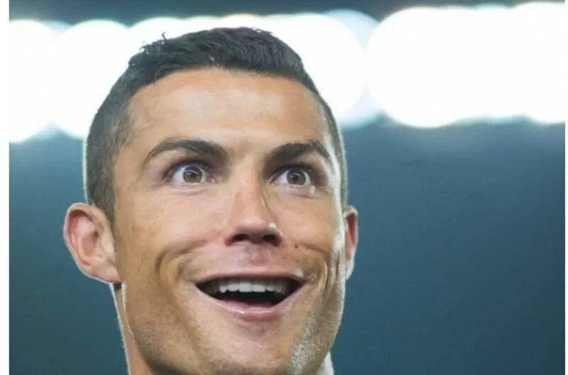 Meme messi vs ronaldo độc đáo, làm mới bài viết của bạn