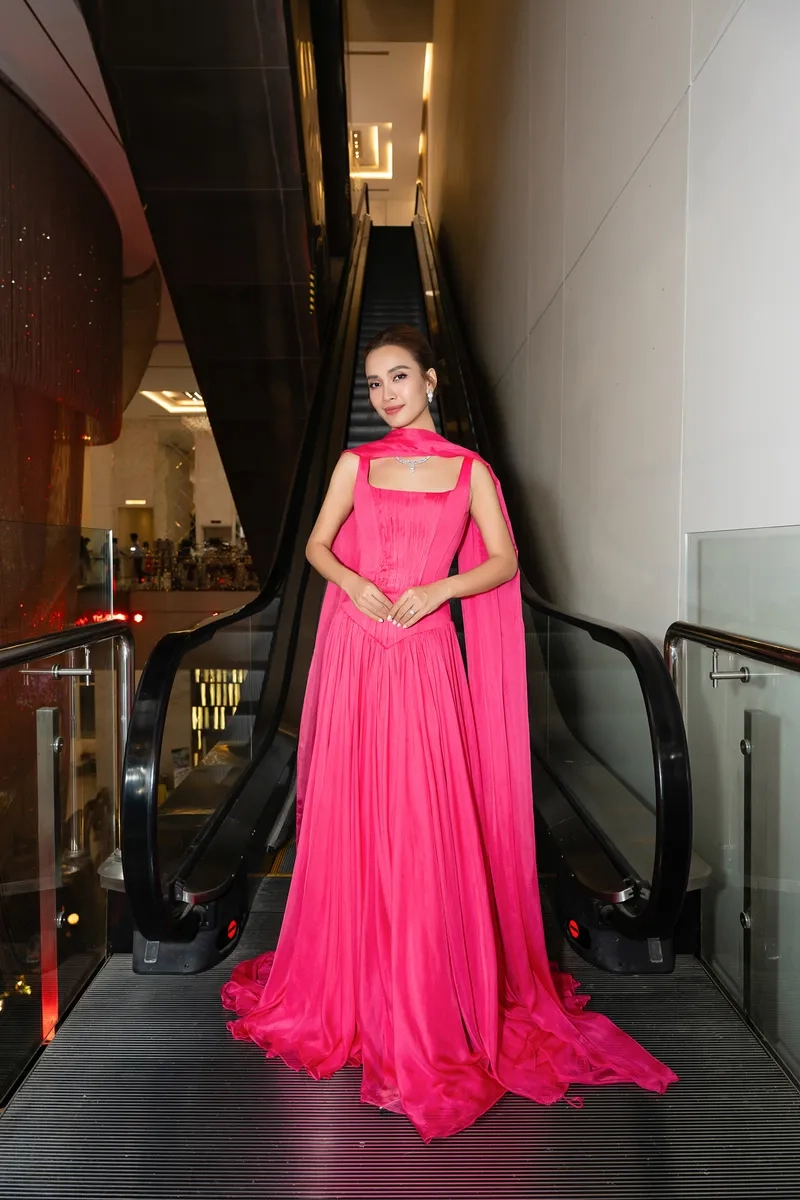 Xem chị đẹp Ái Phương bùng nổ trong Chị Đẹp Đạp Gió Rẽ Sóng