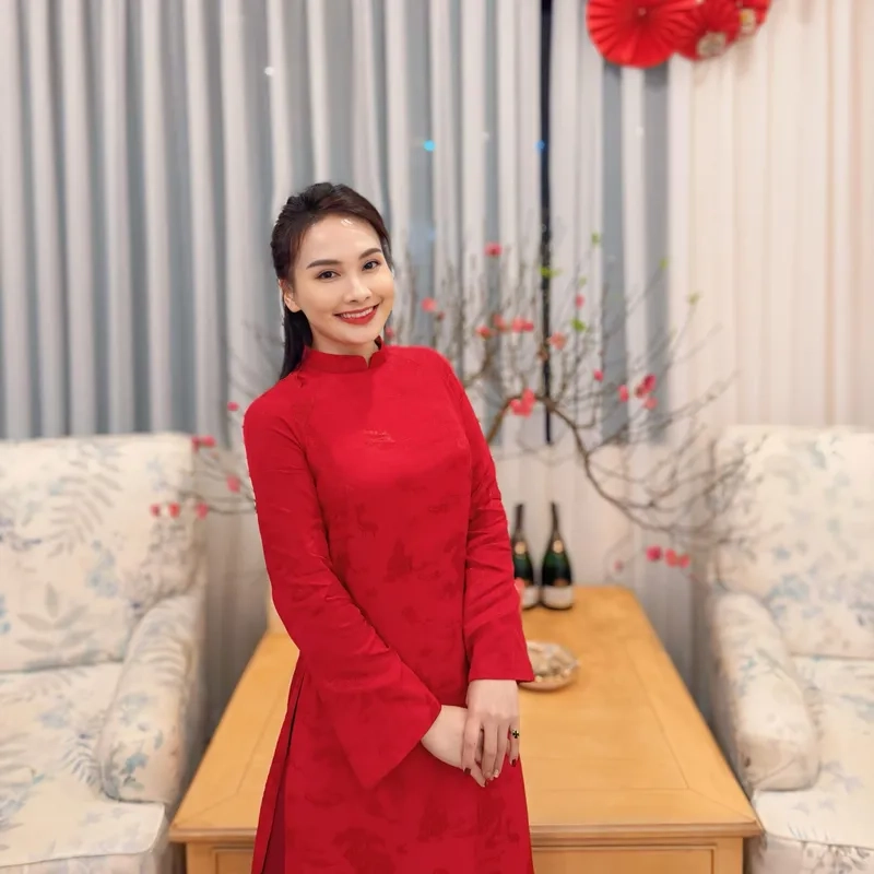 Ảnh đẹp khoe Bảo Thanh nhận giải đầy tự hào