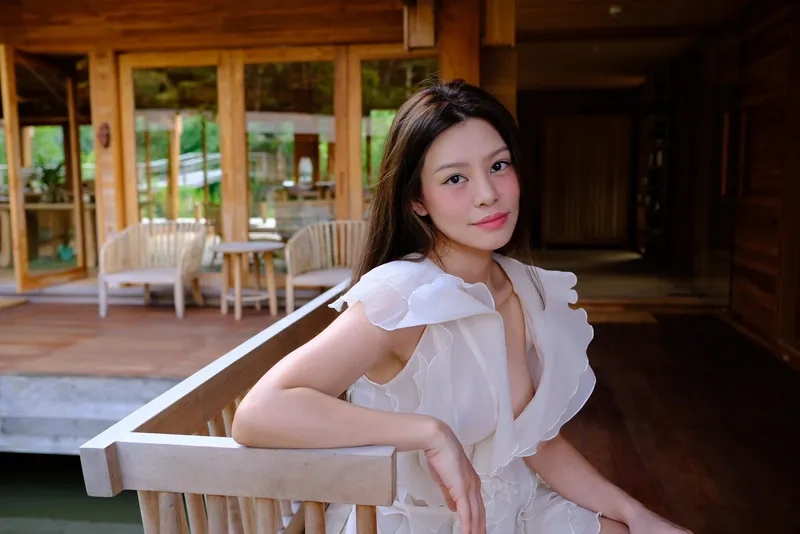 Tiểu sử thú vị qua ảnh của Bùi Lan Hương là ai