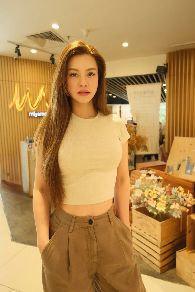 Ngắm Bùi Lan Hương bài hát qua những bức ảnh mới