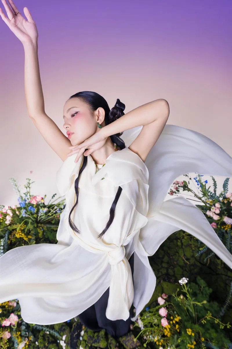 Tò mò Châu Bùi yêu ai với chuyện tình ngọt ngào cùng Binz