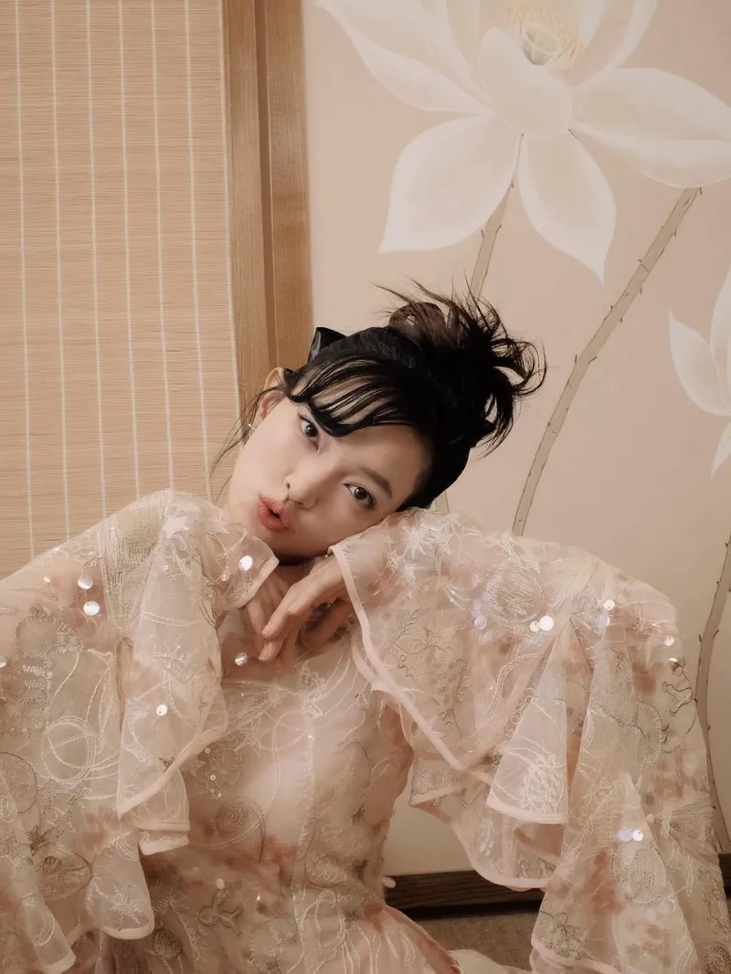 Theo dõi Châu Bùi official để cập nhật mọi hoạt động mới