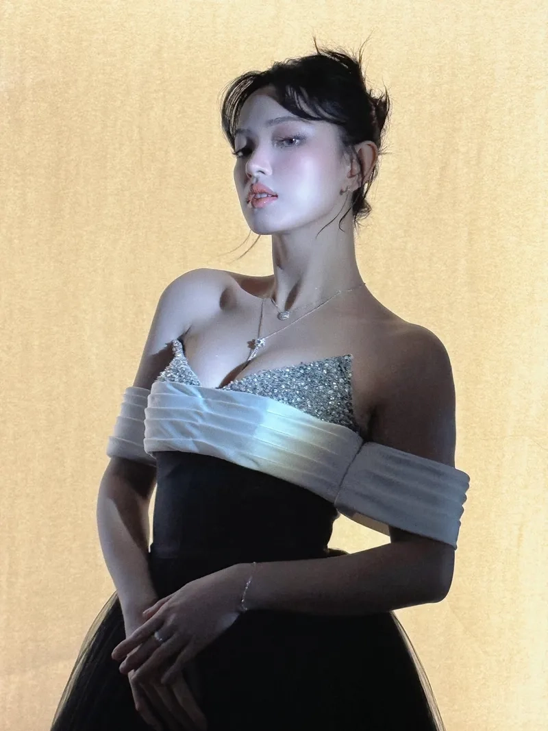 Tò mò Châu Bùi cao mét bao nhiêu với vóc dáng thời trang