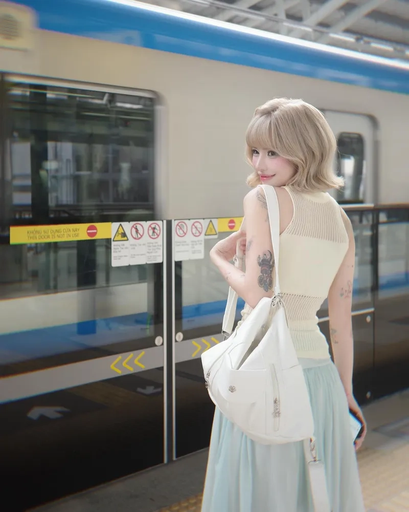 Ngắm hình Ciin Bùi Thảo Ly đầy phong cách
