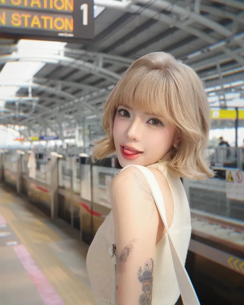 Tải hình nền Ciin Bùi Thảo Ly qua ảnh đẹp mắt