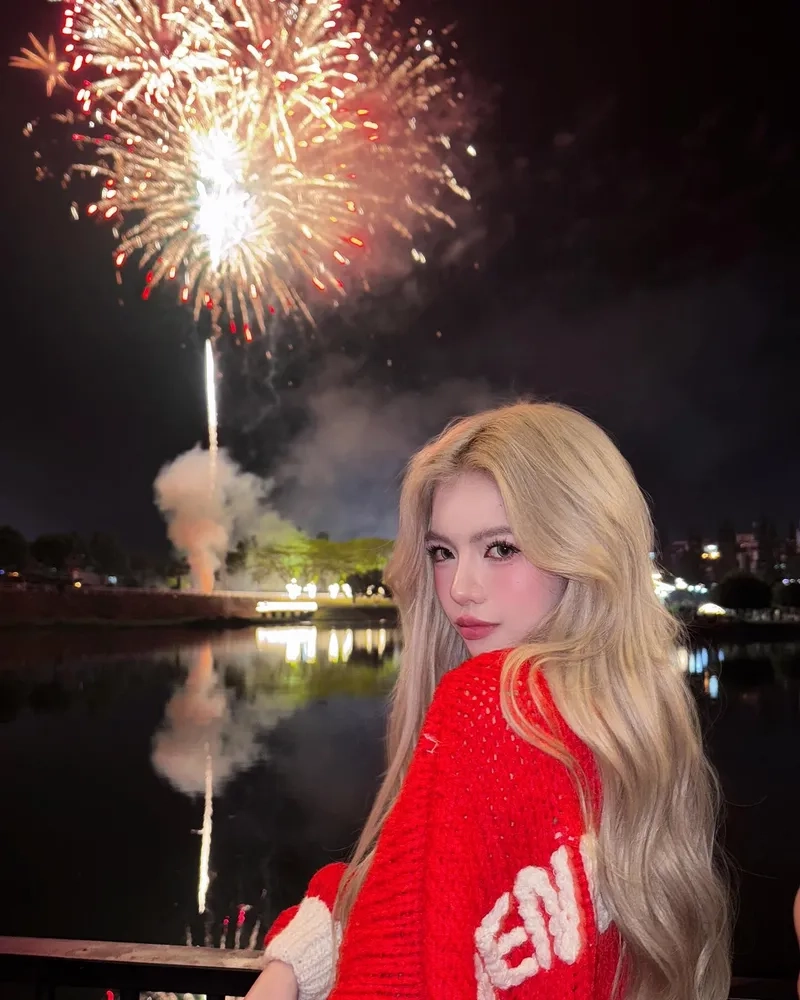 Ngắm Ciin Thảo Ly qua ảnh năng động và trẻ trung