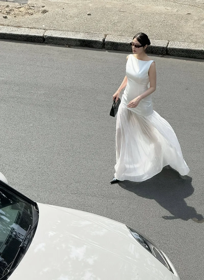 Tò mò Diễm My 9x cưới ai qua ảnh cưới lãng mạn