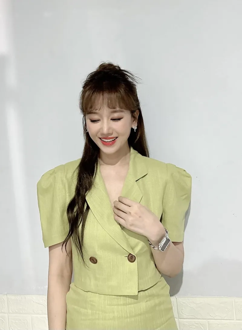 Hari Won sinh năm nào và hành trình chinh phục showbiz