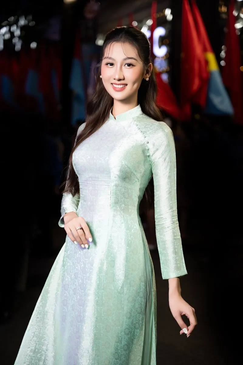 Võ Lê Quế Anh bao nhiêu tuổi và hành trình chinh phục vương miện