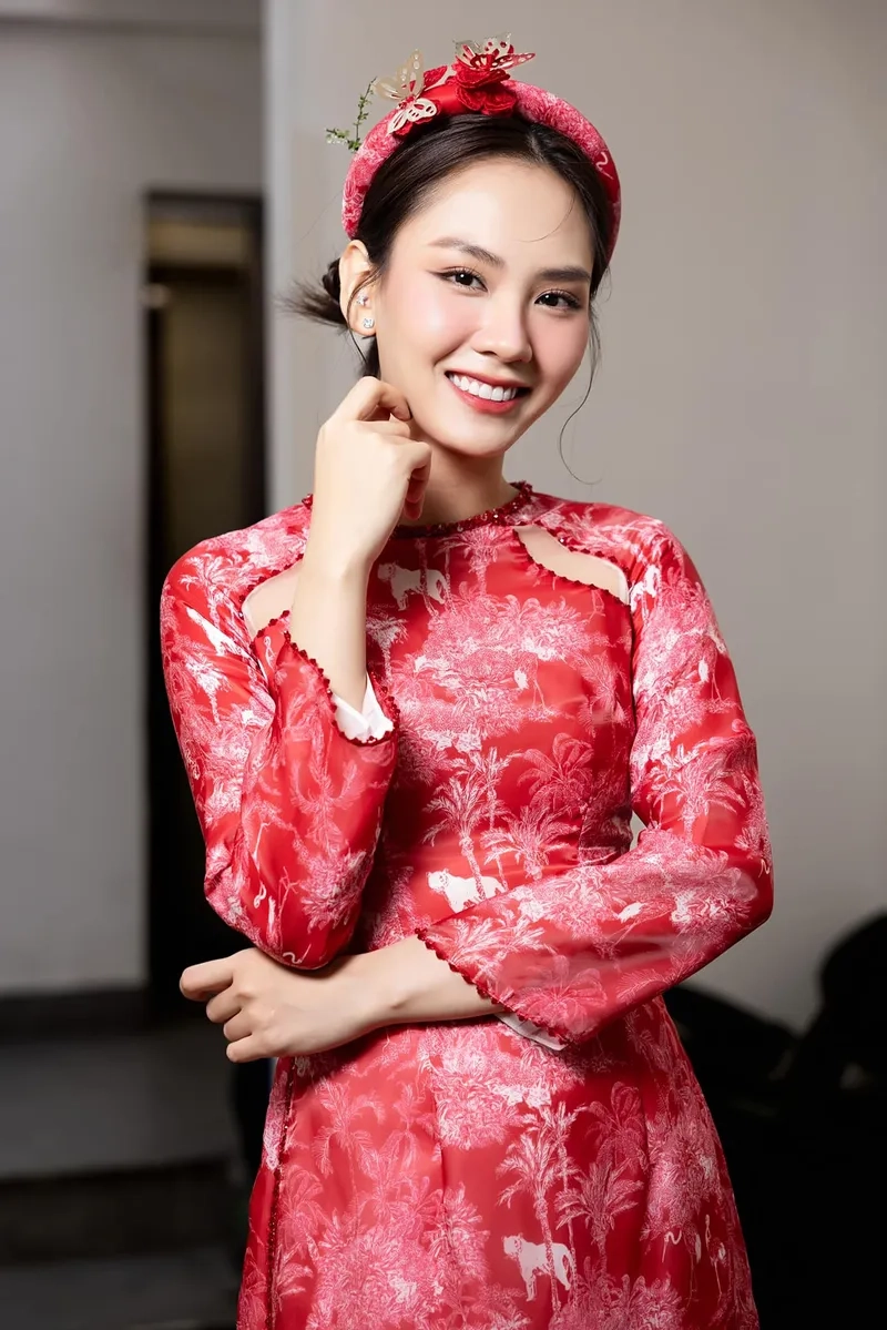 Ảnh đẹp từ Huỳnh Nguyễn Mai Phương height ấn tượng