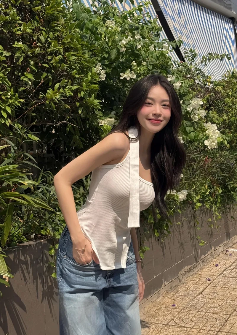 Tìm hiểu Huỳnh Thị Thanh Thủy chiều cao nổi bật của hoa hậu