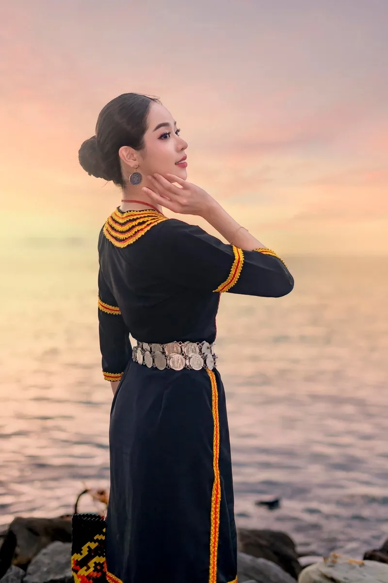 Ngắm Huỳnh Thị Thanh Thủy chung kết với màn trình diễn xuất sắc