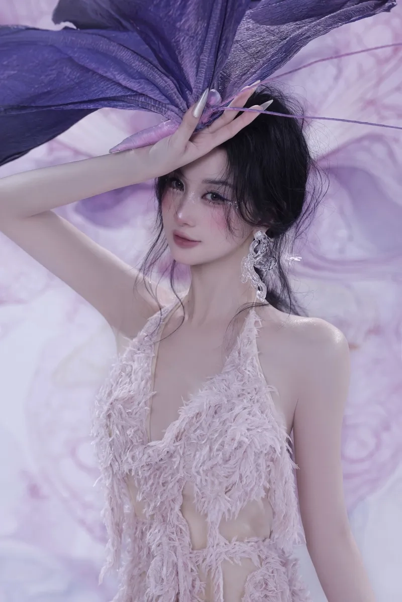 Hâm mộ sao nhập ngũ Jun Vũ với hình ảnh đầy cá tính