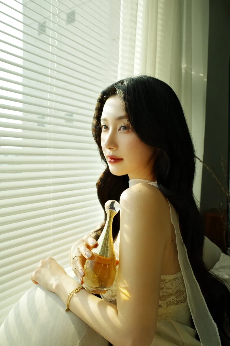 Tò mò Jun Vũ số đo qua những bức ảnh thời trang đỉnh cao