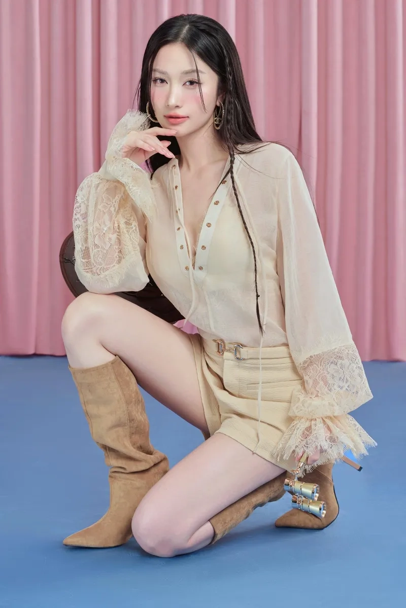 Jun Vũ nói tiếng anh lưu loát trong những bức ảnh đẹp