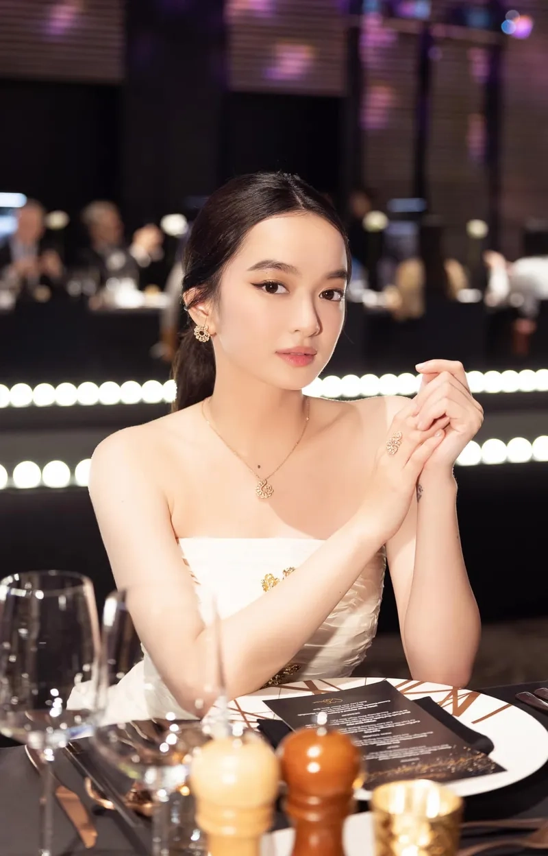 Xem Kaity Nguyễn bao nhiêu tuổi trong ảnh quyến rũ mới
