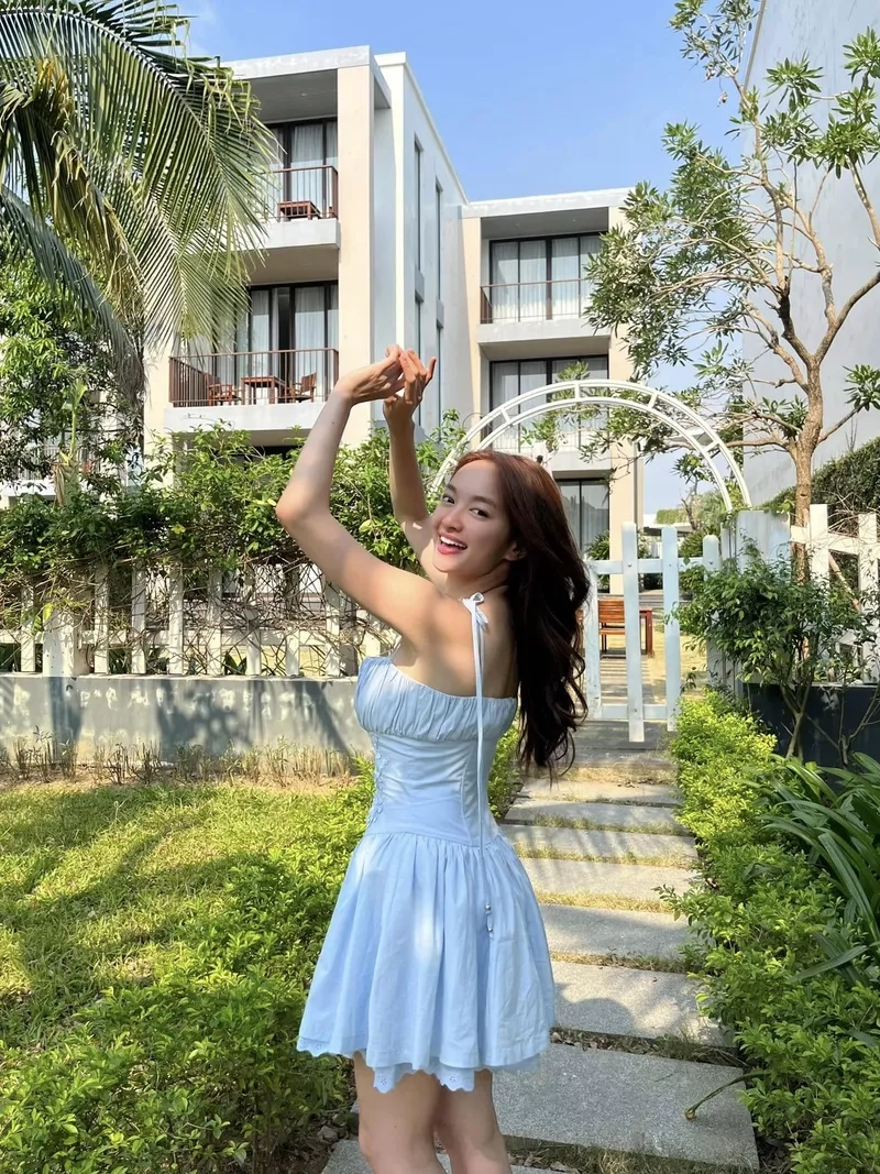 Xem người vợ cuối cùng Kaity Nguyễn qua ảnh quyến rũ