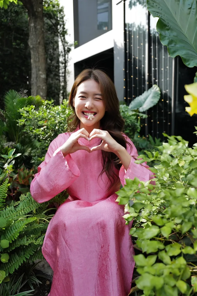 Khả Ngân sinh năm nào qua bộ ảnh thời trang siêu chất