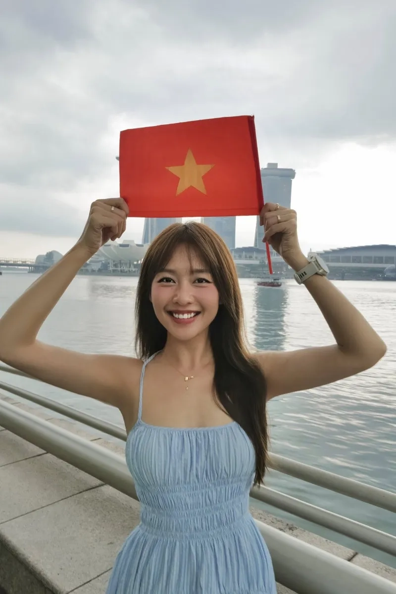 Gia đình mình vui bất thình lình Khả Ngân qua ảnh mới