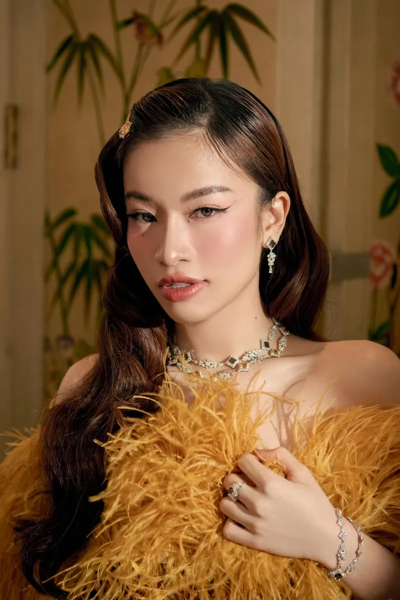 Tò mò Lâm Bảo Ngọc cao mét bao nhiêu? Cập nhật ngay