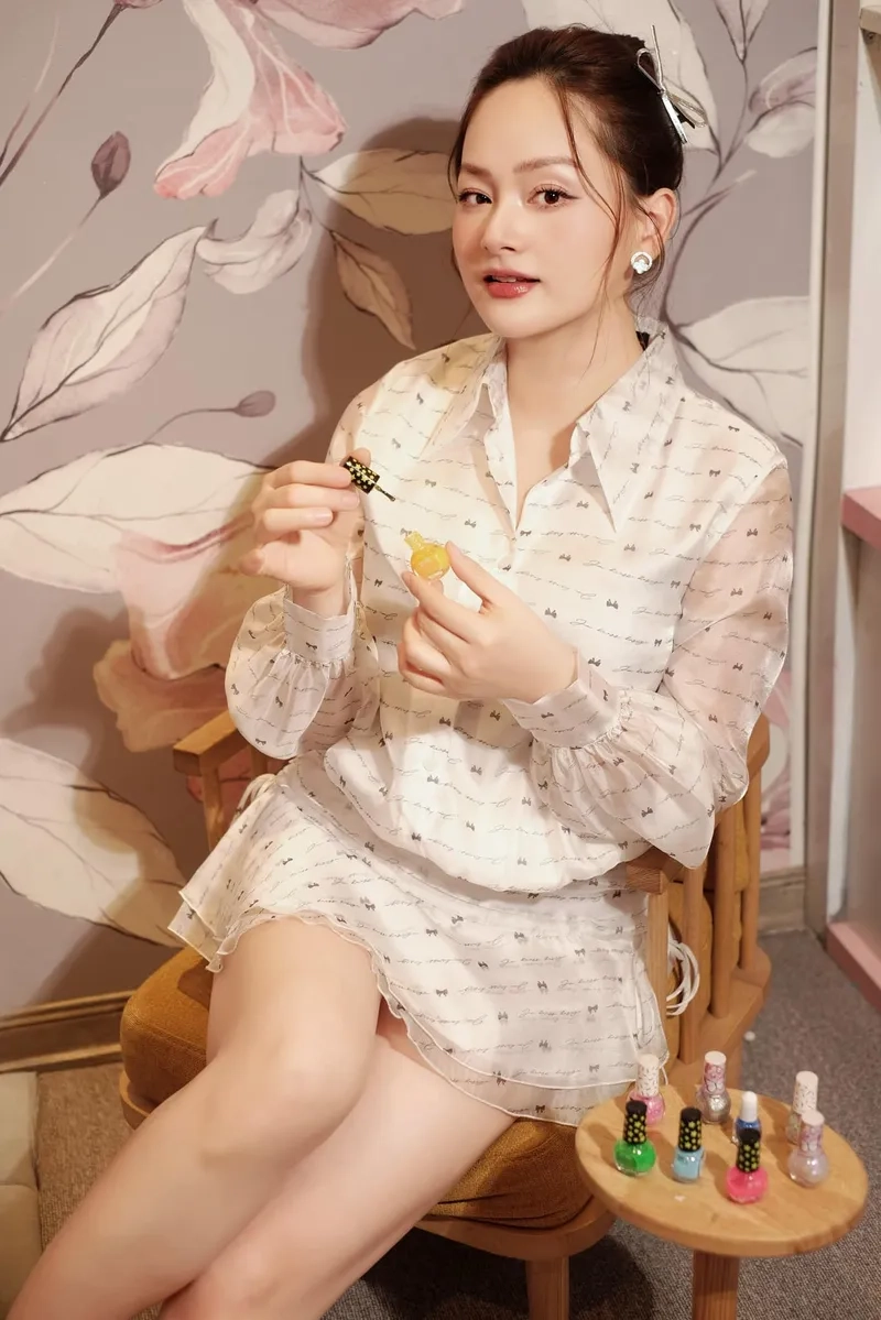 Ảnh đẹp của Nguyễn Lan Phương trong phong cách mới nhất