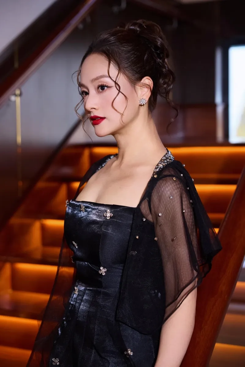 Ngắm Lan Phương trong phim Thương Ngày Nắng Về đầy cảm xúc