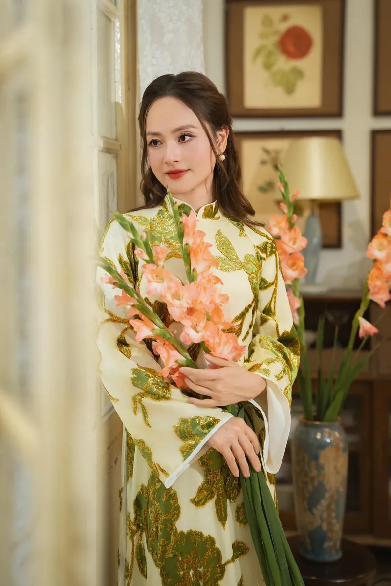 Tìm hiểu Lan Phương chiều cao qua ảnh thời trang