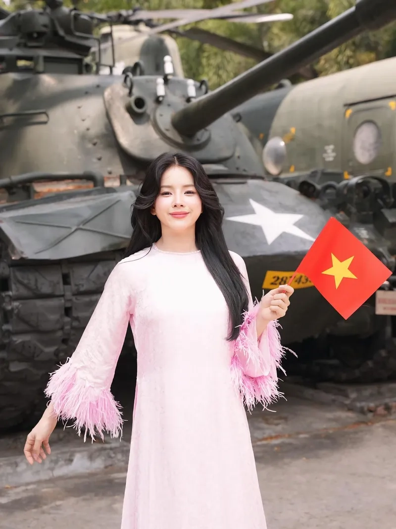 Theo dõi DJ Mie Instagram để bắt trend mới nhất