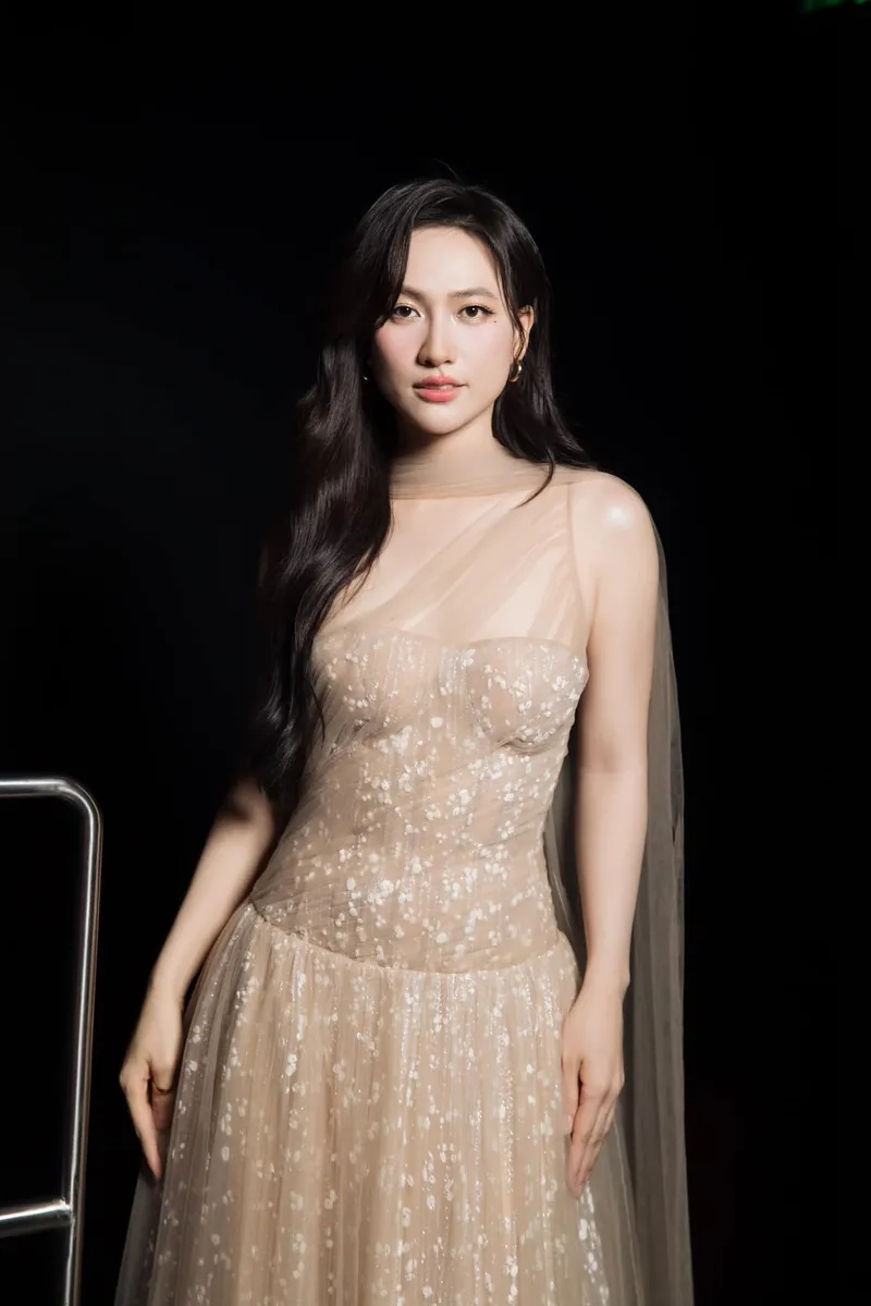 Xem Phương Anh Đào MV trong các video ca nhạc đình đám