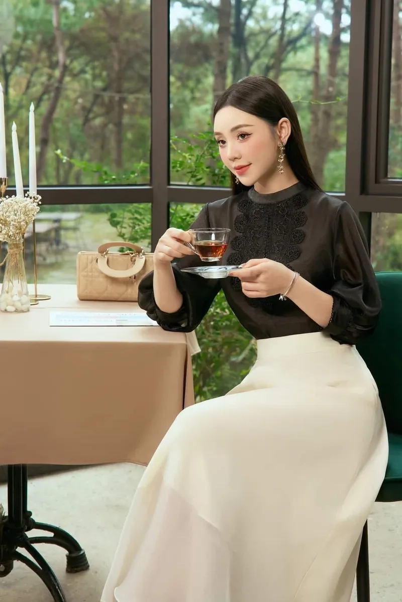 Bí mật Quỳnh Kool sinh năm nào qua những bức ảnh đẹp