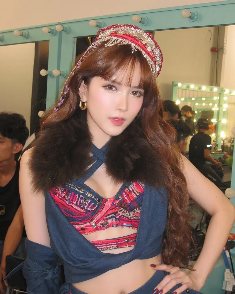 Nhạc Thiều Bảo Trâm luôn khiến fan không thể ngừng nghe đi nghe lại