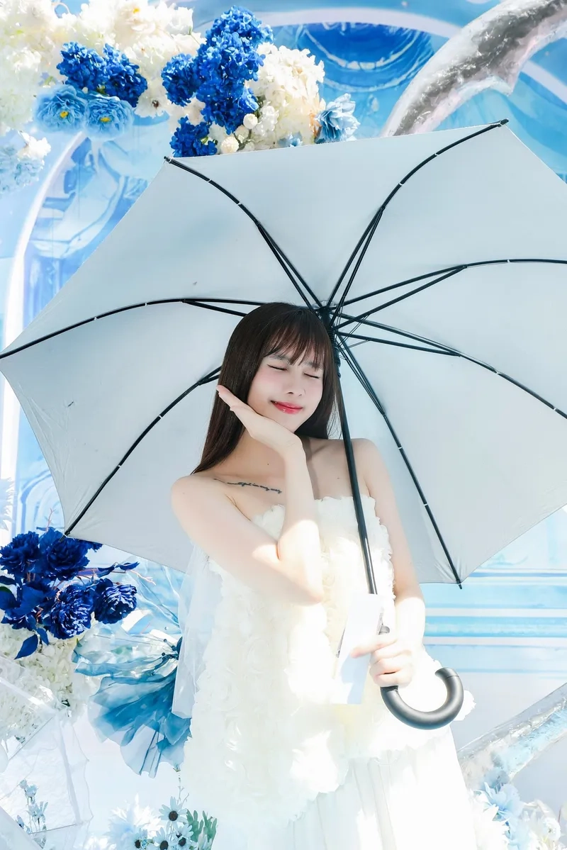 Thiều Bảo Trâm Một mình có buồn không là bản hit chạm đến trái tim